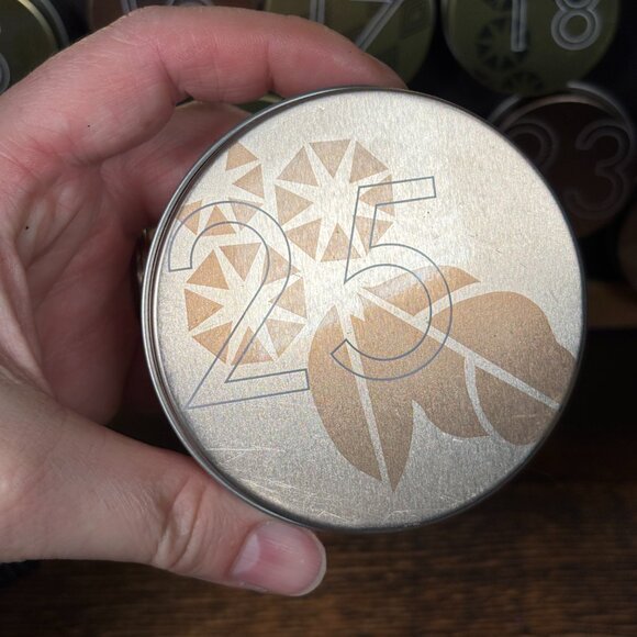 Starbucks Magnetic Tin 25-Day Holiday Advent Calendar - Empty Reusable Tins - Picture 13 of 16